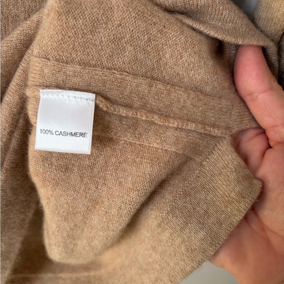 Qi Cashmere V-neck Side Split Sweater - Picture 9 of 9